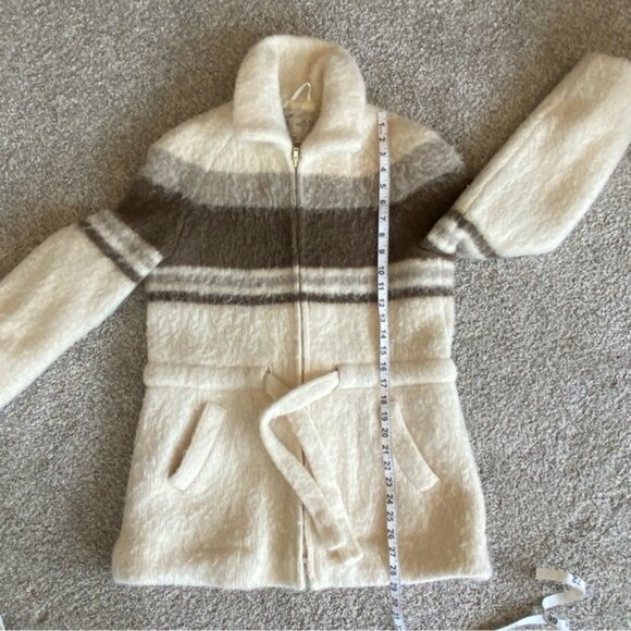 Vintage Hilda Ltd. Icelandic 100% pure wool cream and brown striped coat. Size M - Picture 10 of 10